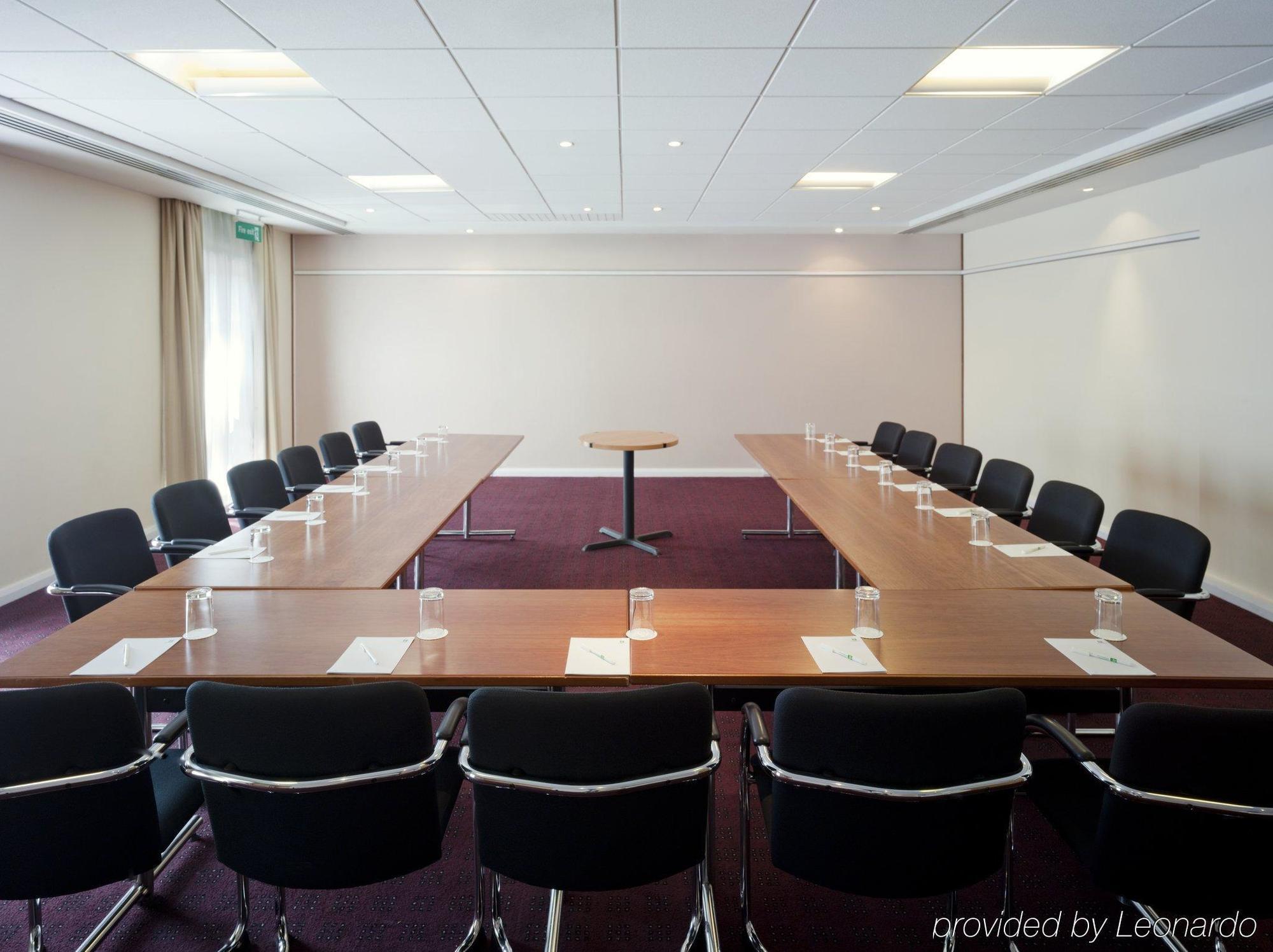 Holiday Inn London Brent Cross, An Ihg Hotel Dış mekan fotoğraf