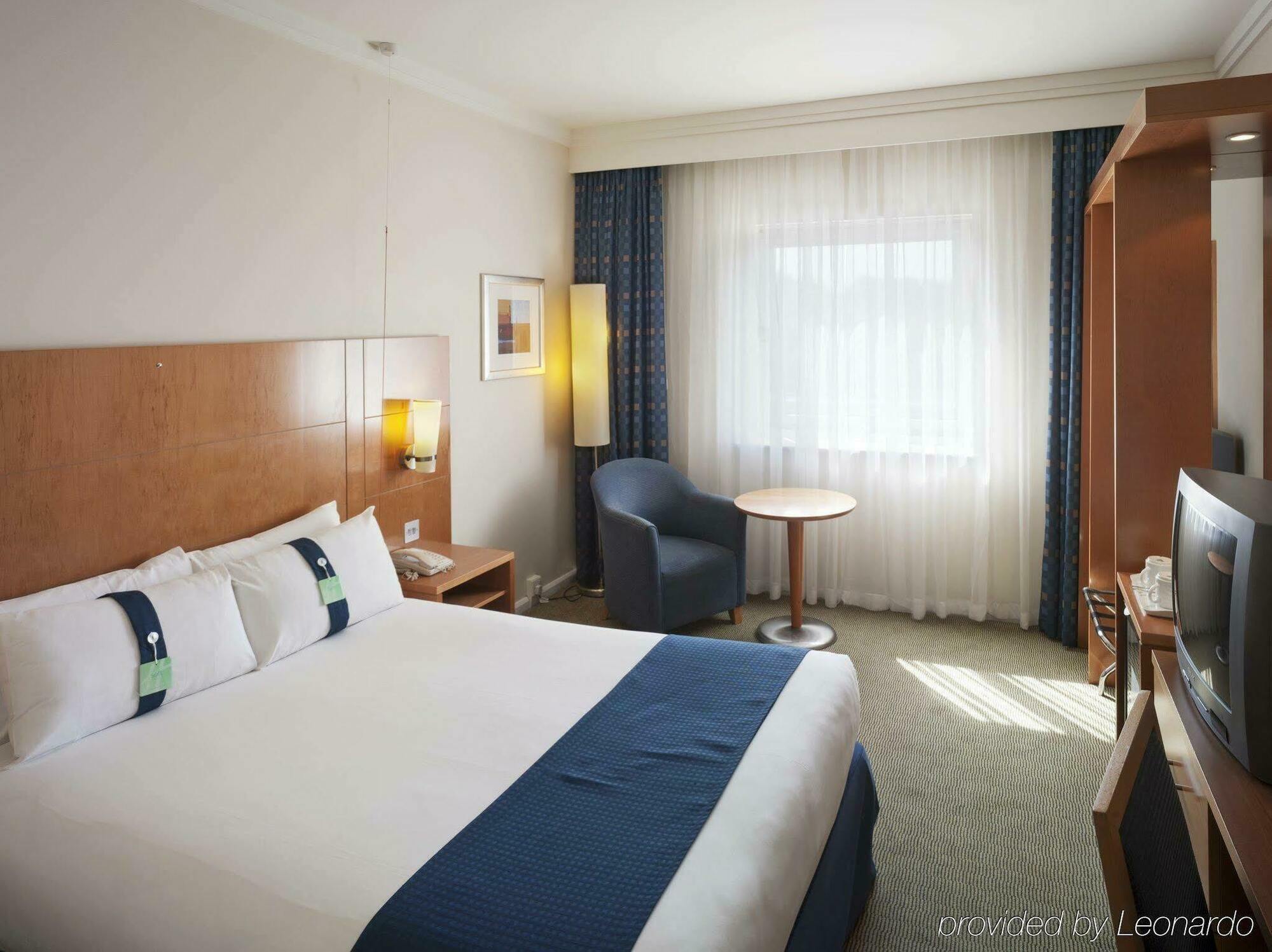 Holiday Inn London Brent Cross, An Ihg Hotel Dış mekan fotoğraf