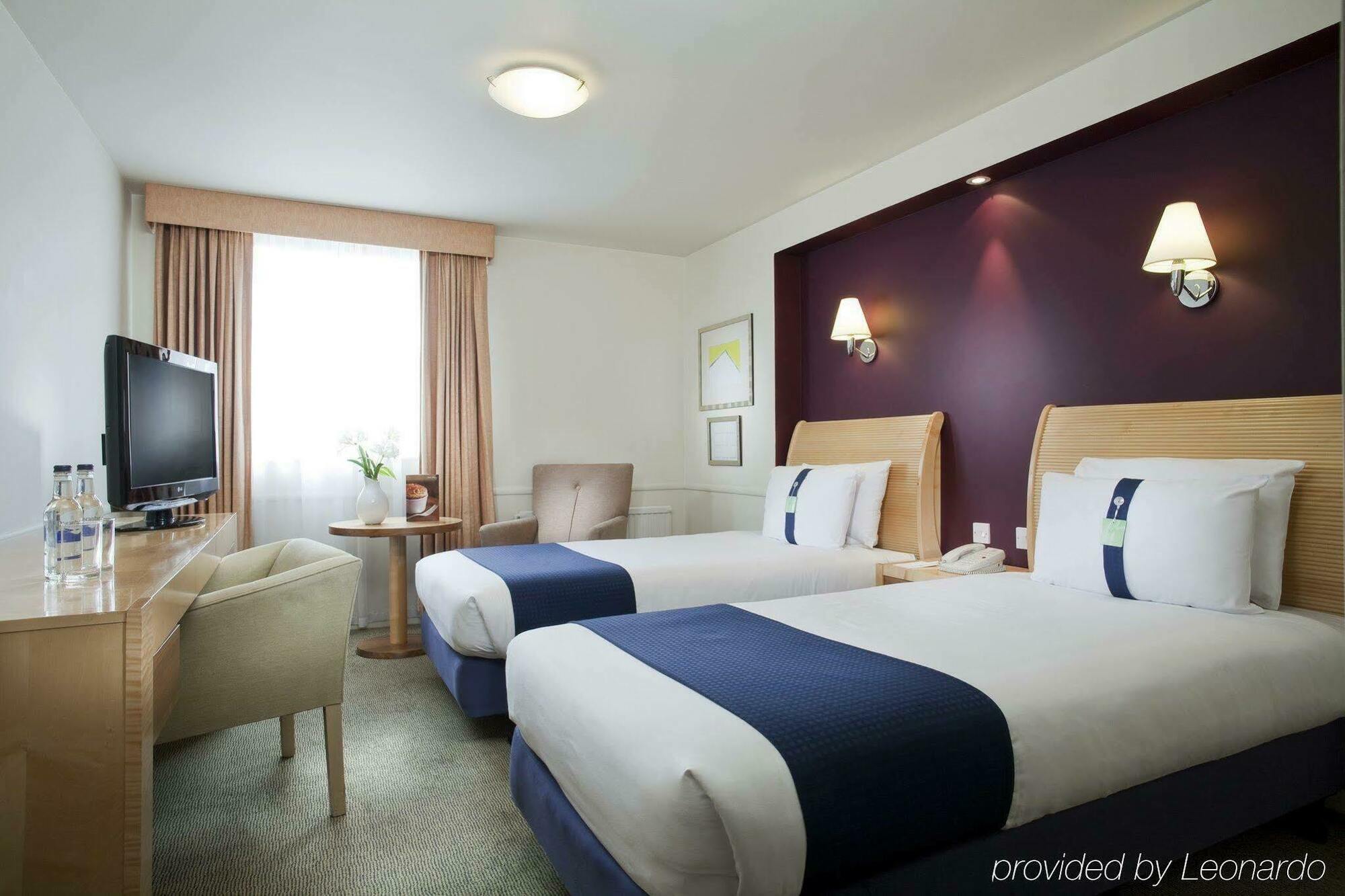 Holiday Inn London Brent Cross, An Ihg Hotel Dış mekan fotoğraf